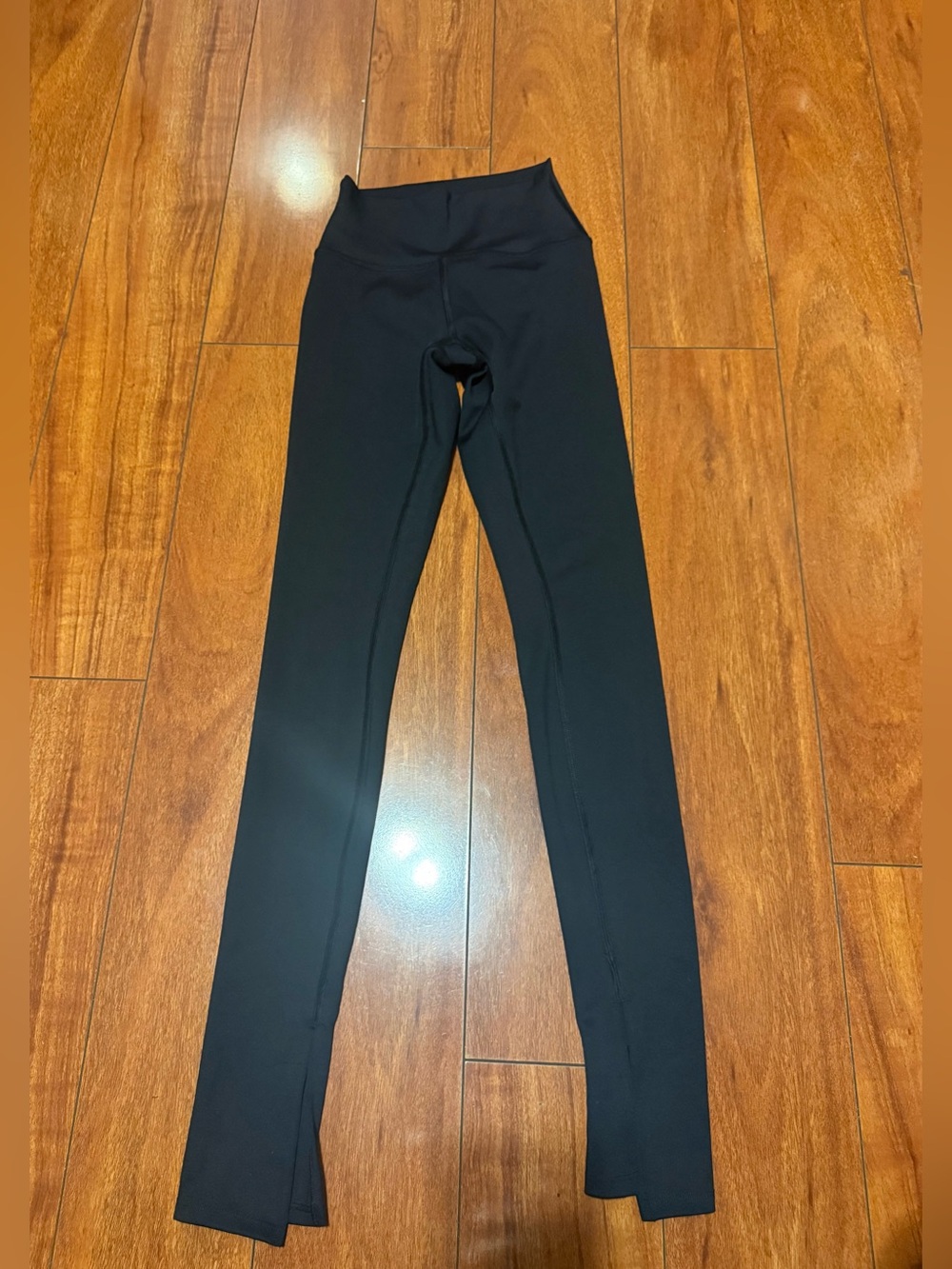 ALO Yoga women’s Black High-Waist Leggings